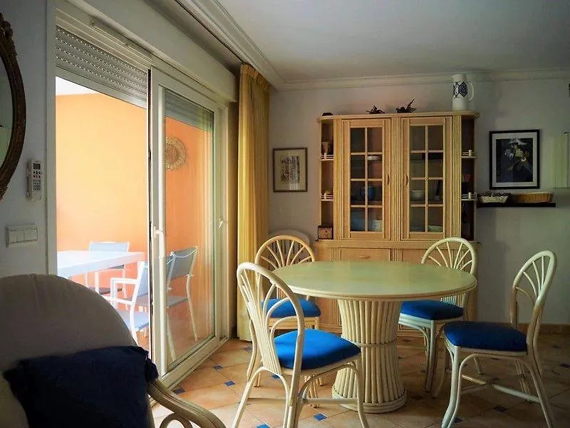 Appartement 3 Chambres Climatise Dans Residence Calme Avec Piscine Et Tennis Cavalaire-sur-Mer